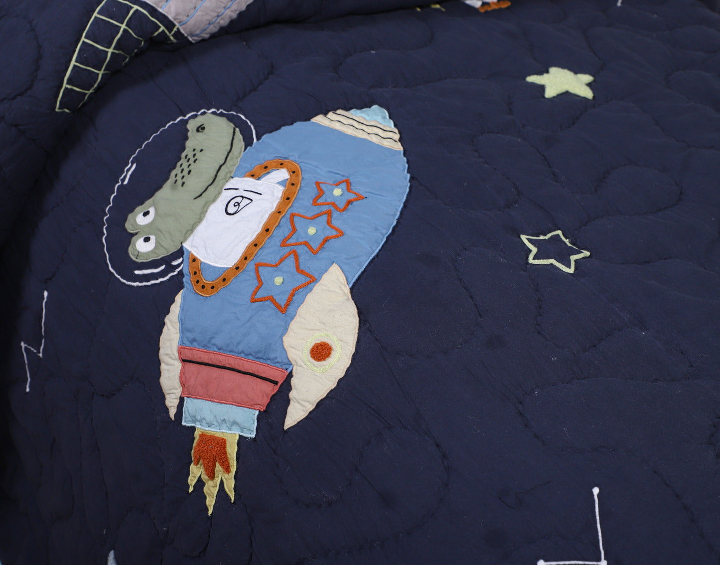 Cosmo Gator Kids Quilt Set