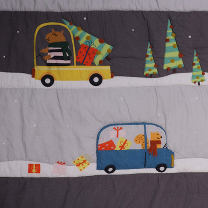 Piggy Parade Baby Quilt