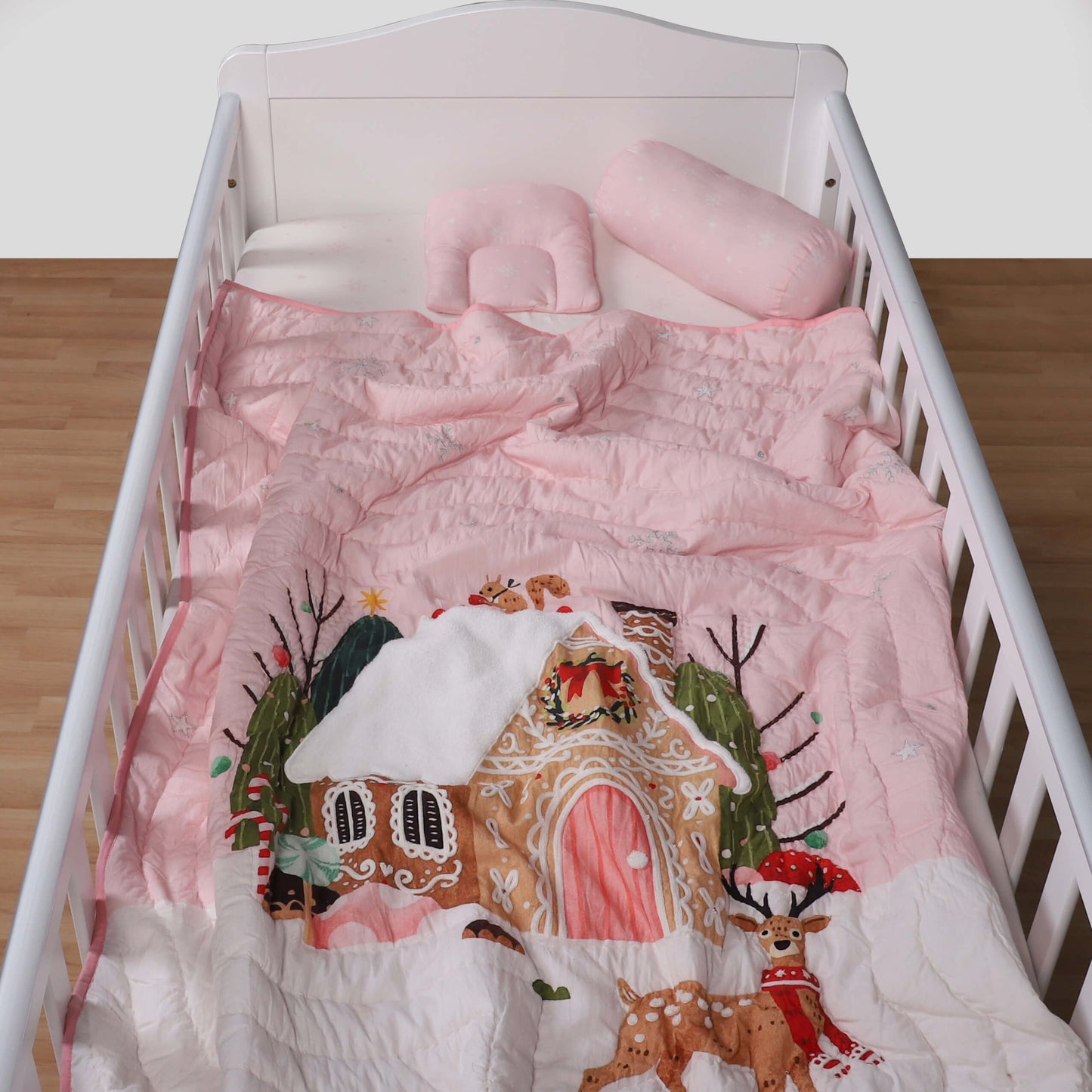 Jolly Holiday Baby Crib Set